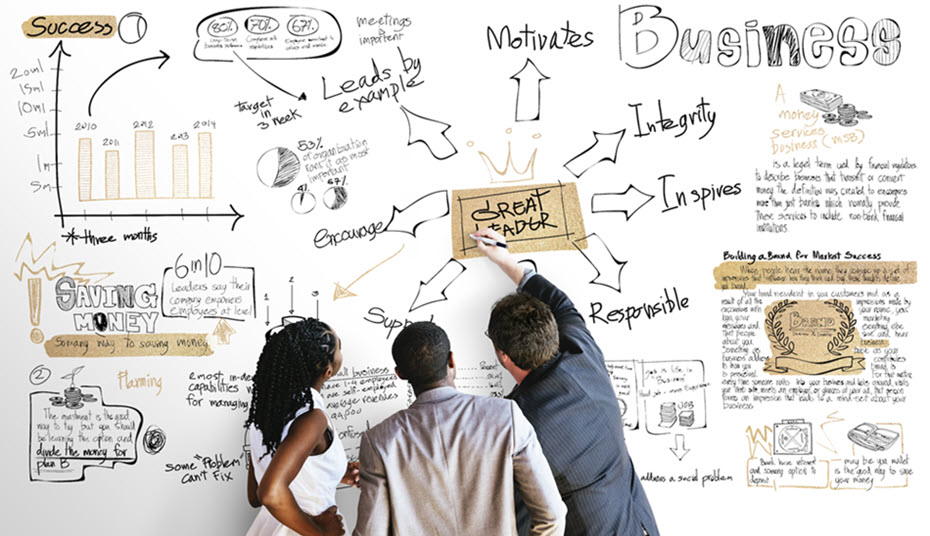 BPO_29 SE business-people-writing-on-a-whiteboard